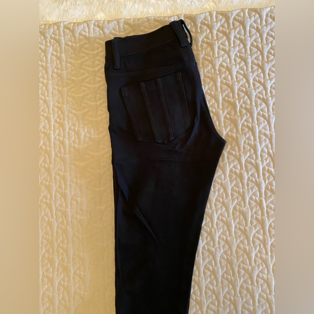 Burberry Black Skinny Ankle Pants